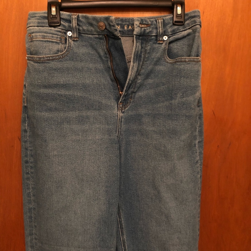 American eagle mom jeans